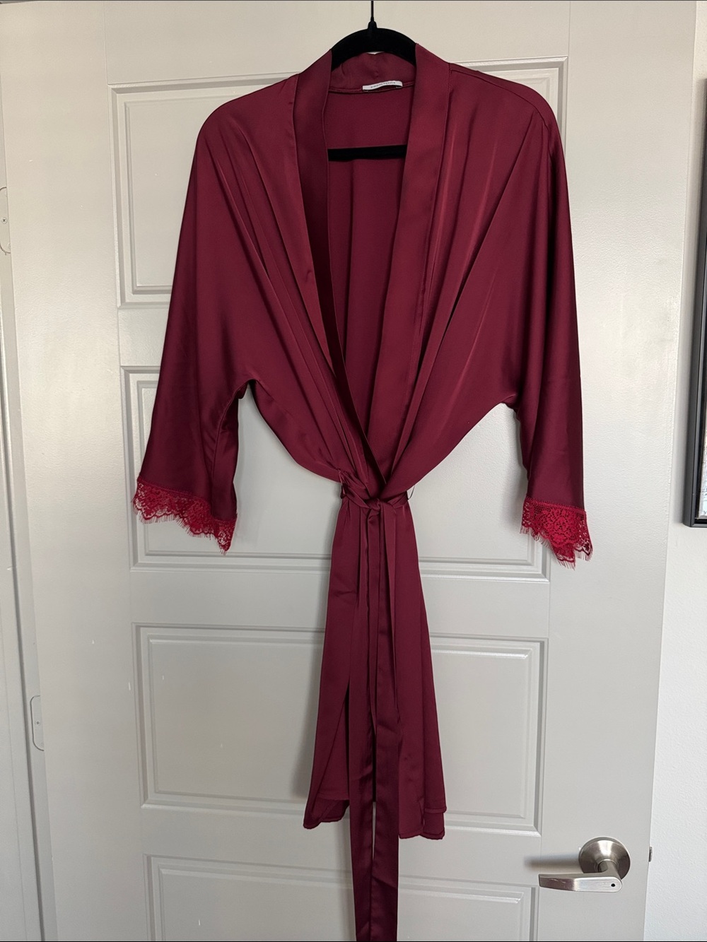 Simone Perele Burgundy Lace-Trim Robe - Tie Waist, S